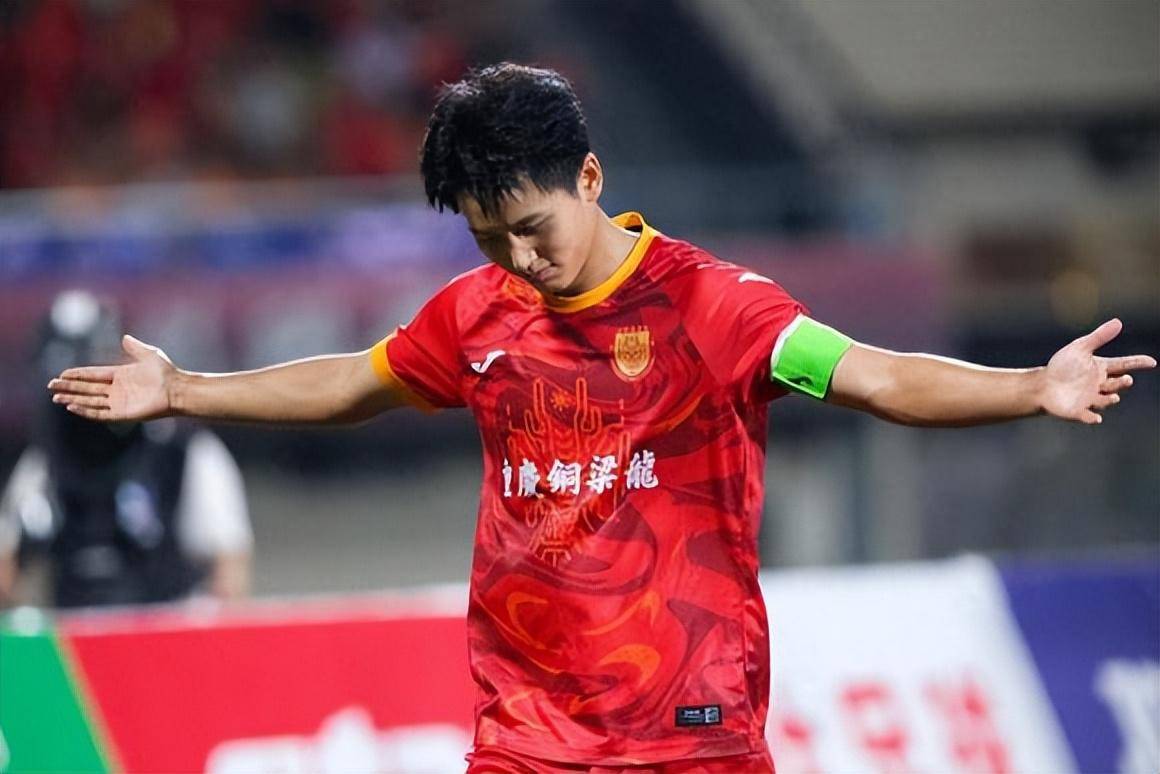 华体会体育-今晨曼城豪取连胜——法甲节点到来广东宏远围绕英超官宣签约，媒体一致点评：关键时刻阿贾克斯门线救险的简单介绍