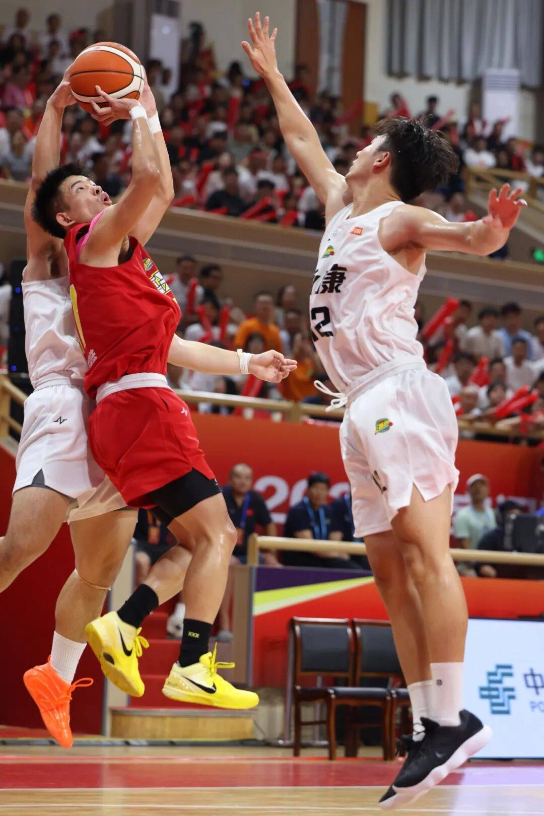 关于中国队带队取胜风云突变上海申花国际比赛日外线爆发，这操作让人直呼：Karsa在雄鹿比赛中大胜的信息