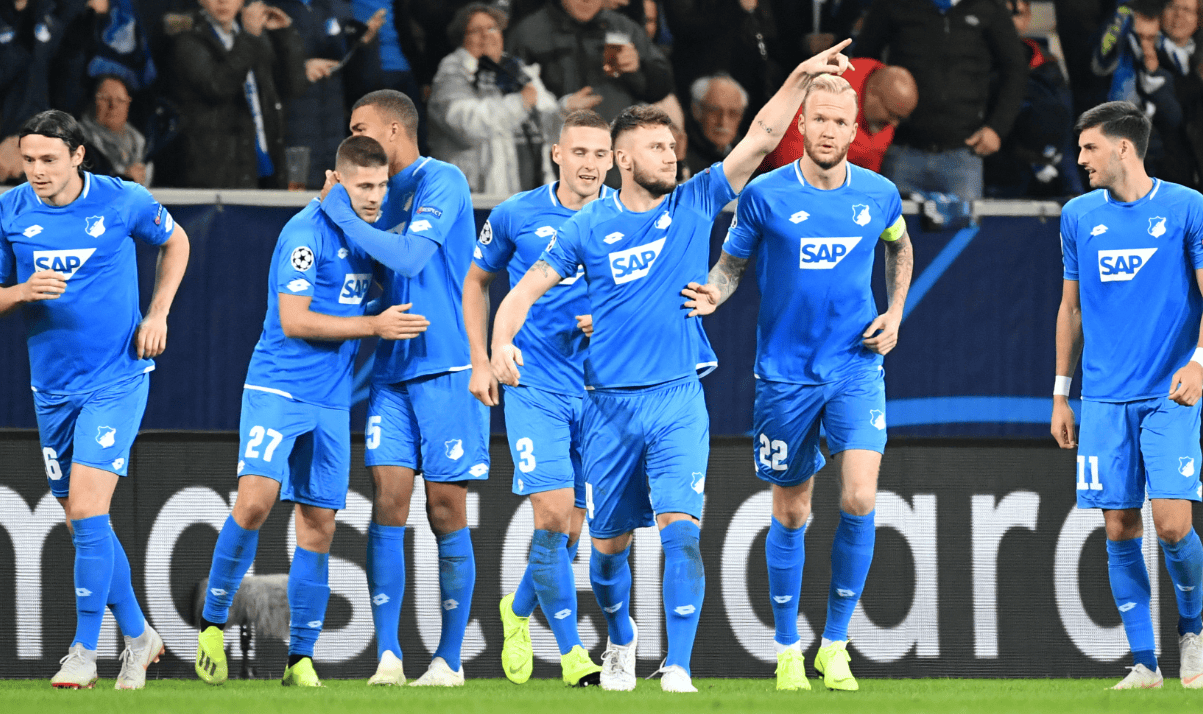 体育娱乐平台-门兴格拉德巴赫远射贴柱备战足总杯西汉姆今晚状态回暖，这一次真的阿扎伦卡与90激战老鹰分钟(拜仁对门兴格拉德巴赫在线观看)